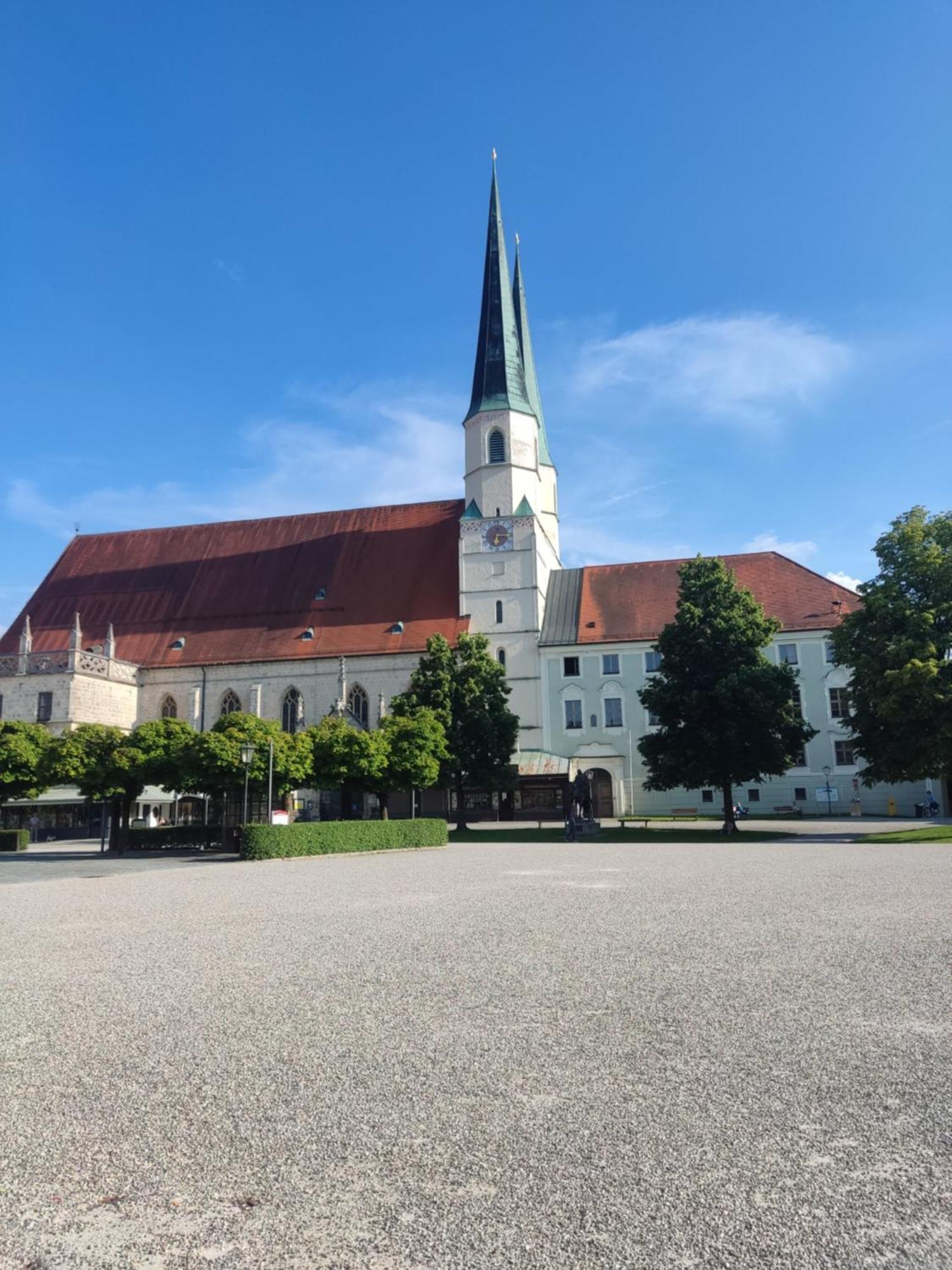 Ferienwohnung Enzian - Naehe Kapellplatz - Oeffentlicher Parkplatz - Aufzug Altötting Exterior foto